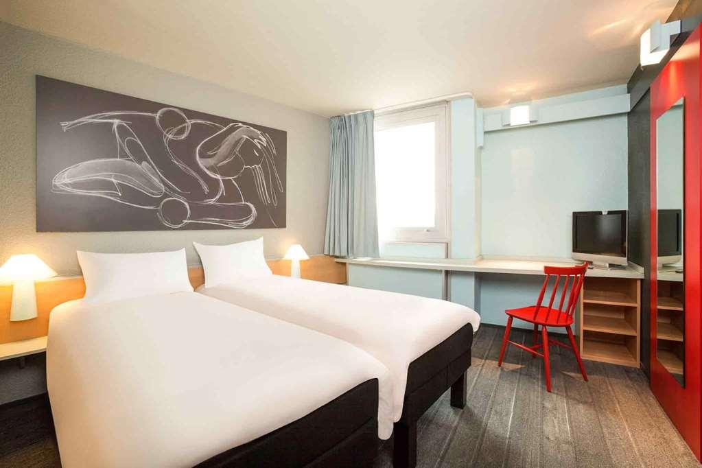 Hotel Ibis Paris Gennevilliers Camera foto