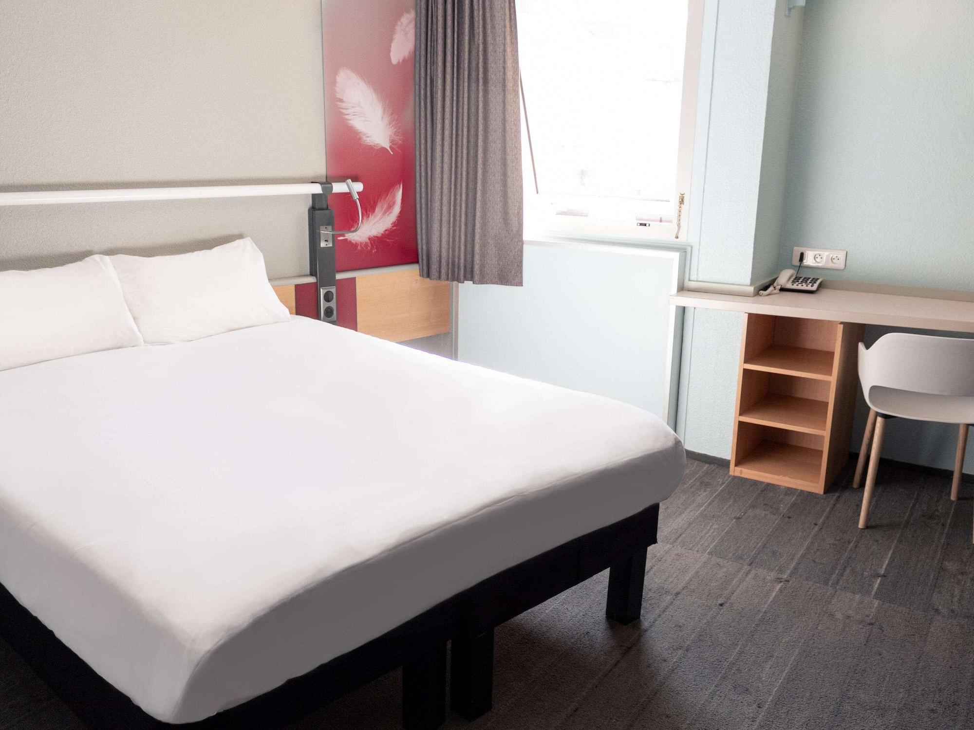 Hotel Ibis Paris Gennevilliers Esterno foto