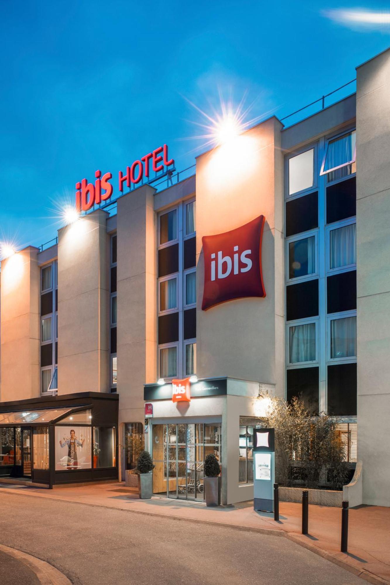 Hotel Ibis Paris Gennevilliers Esterno foto