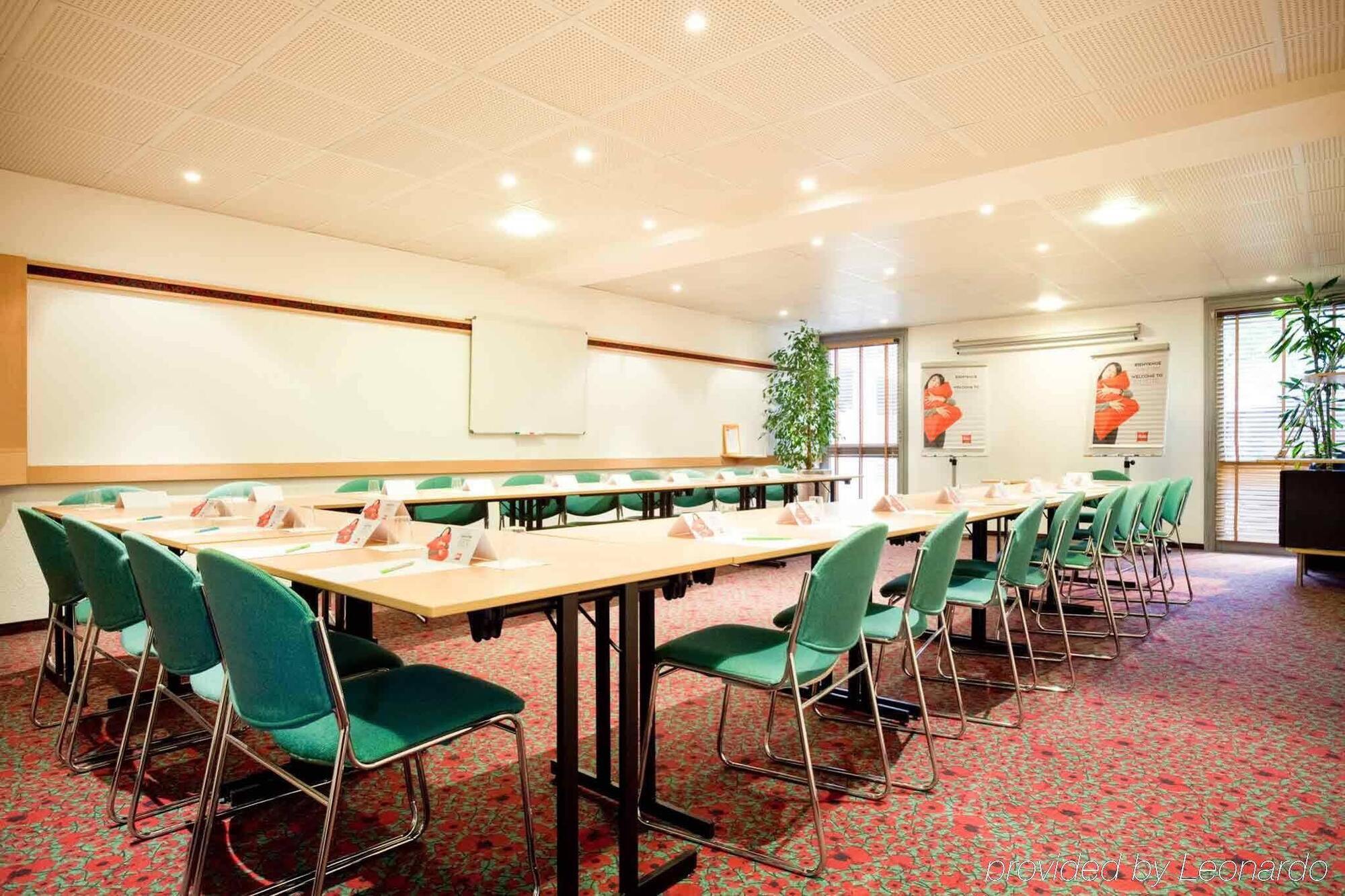 Hotel Ibis Paris Gennevilliers Esterno foto